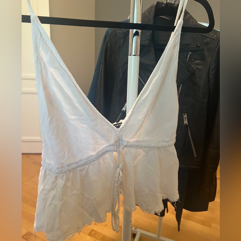 Brandy Melville - white  flowy white tank